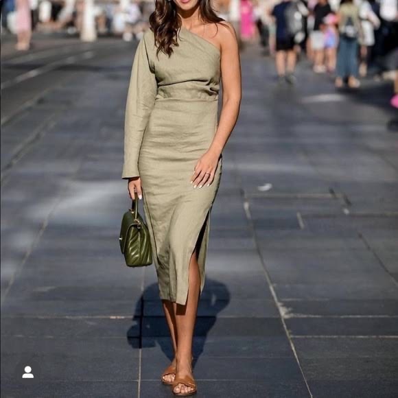 green emerald velvet dress The Green One Shoulder Sleeveless Maxi Dress
